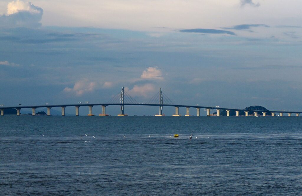 Como Funciona a Ponte Hong Kong-Zhuhai-Macau e Quais Seus Benefícios